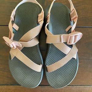Chaco women’s sandal size 8